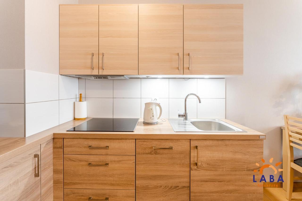 Laba Kolobrzeg Apartamenty Bursztynowe Z Miejscami Postojowymi Exterior photo