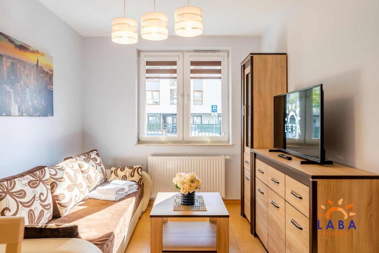 Laba Kolobrzeg Apartamenty Bursztynowe Z Miejscami Postojowymi Exterior photo