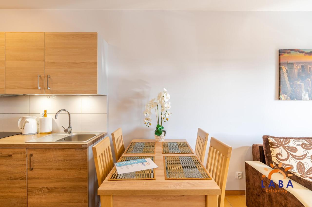 Laba Kolobrzeg Apartamenty Bursztynowe Z Miejscami Postojowymi Exterior photo