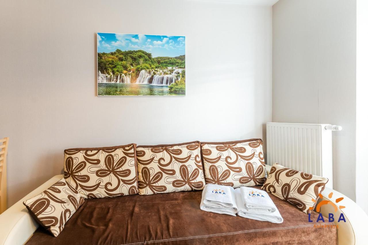 Laba Kolobrzeg Apartamenty Bursztynowe Z Miejscami Postojowymi Exterior photo