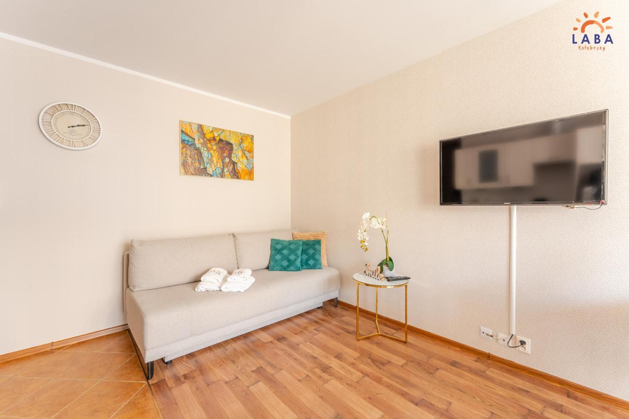 Laba Kolobrzeg Apartamenty Bursztynowe Z Miejscami Postojowymi Exterior photo